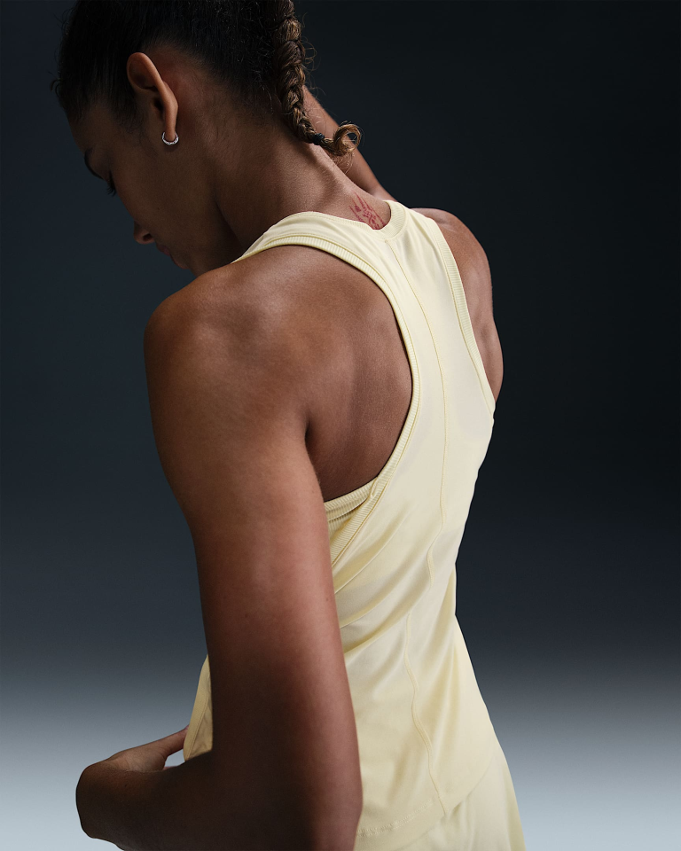 Nike Victory Dri-FIT Kadın Tenis Atleti