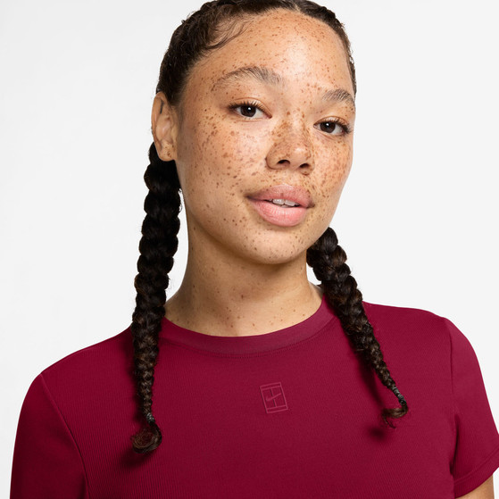 NikeCourt Advantage Dri-FIT Kısa Kollu Kadın Tenis Üstü