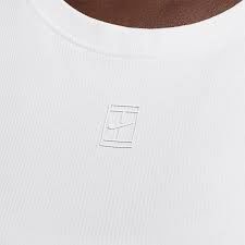 NikeCourt Advantage Dri-FIT Kısa Kollu Kadın Tenis Üstü