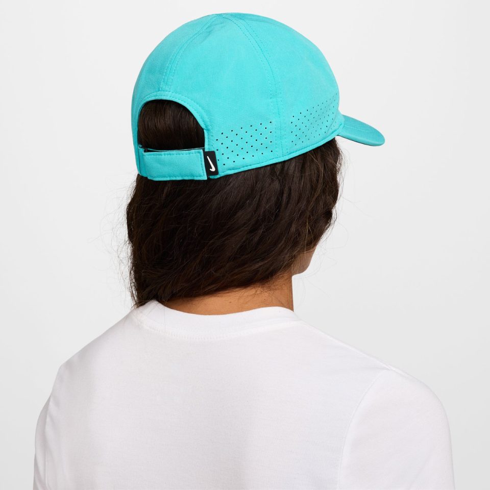 Nike Dri-Fit Advantage Unisex Şapka