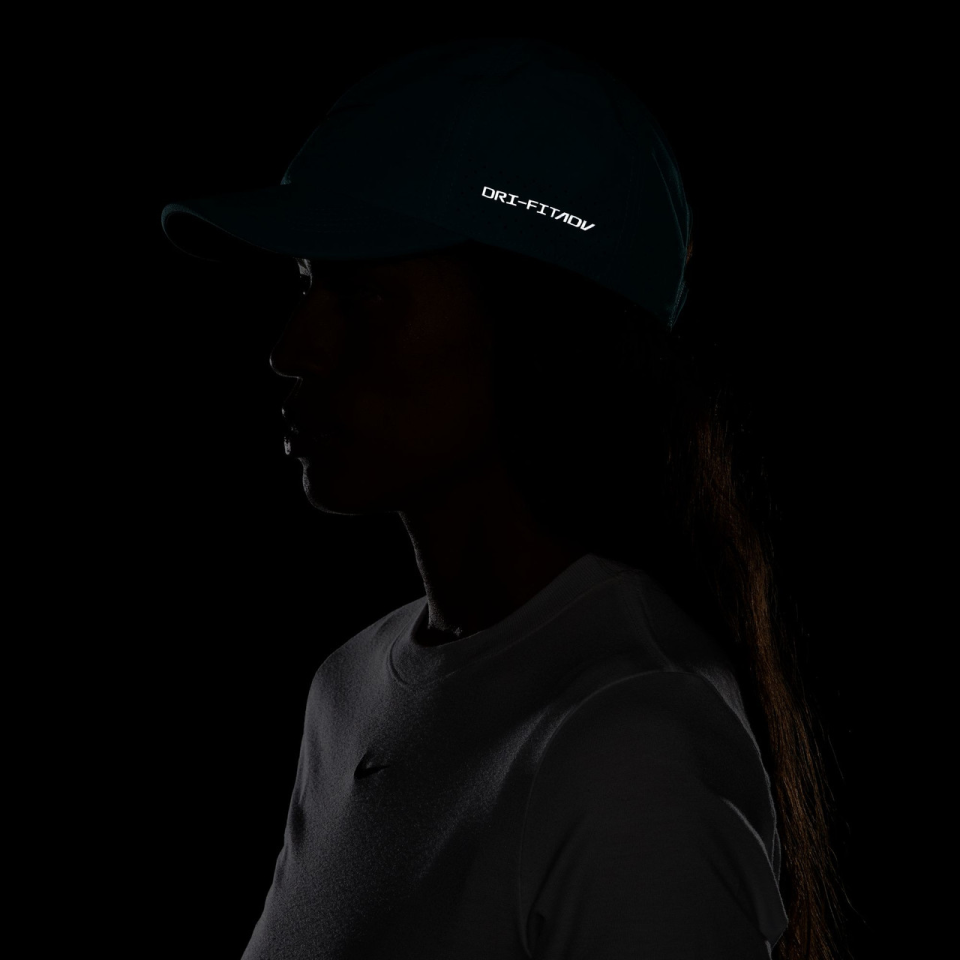 Nike Dri-Fit Advantage Unisex Şapka
