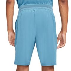 Ni̇ke Court Advantage