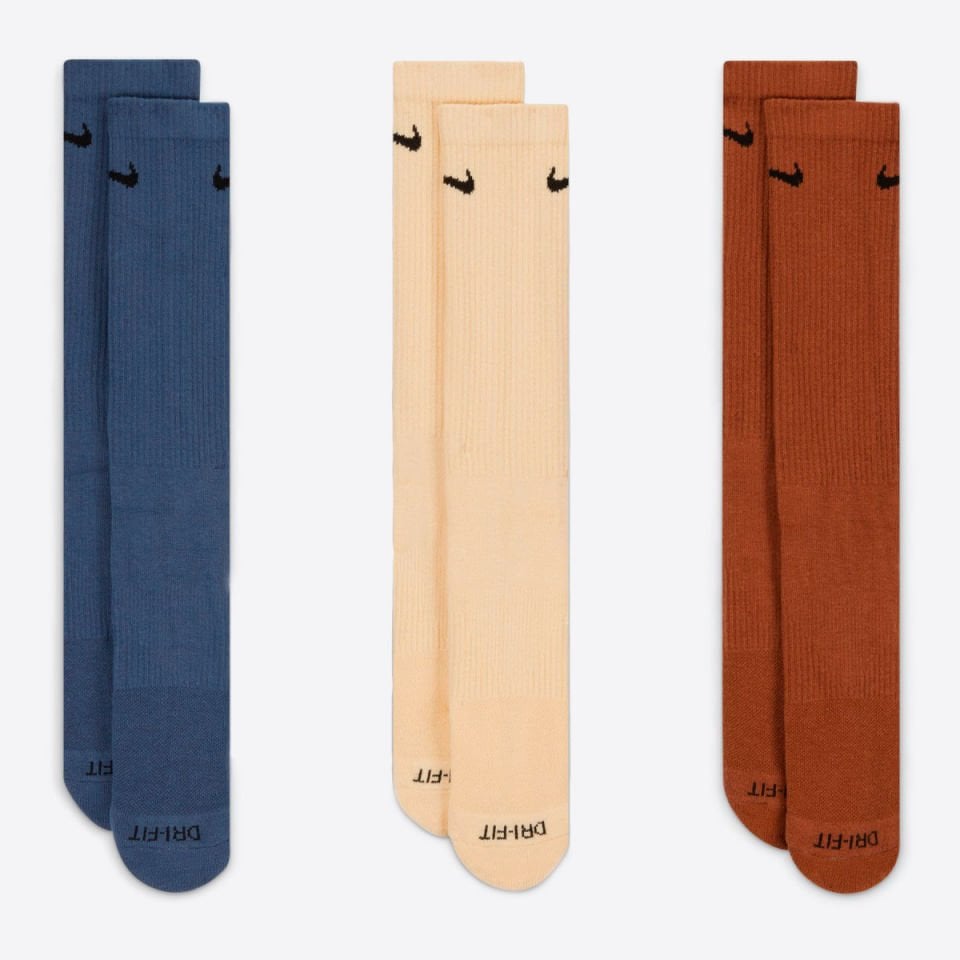 Nike Everyday Plus Cushioned Crew Antrenman Çorapları (3 Çift)