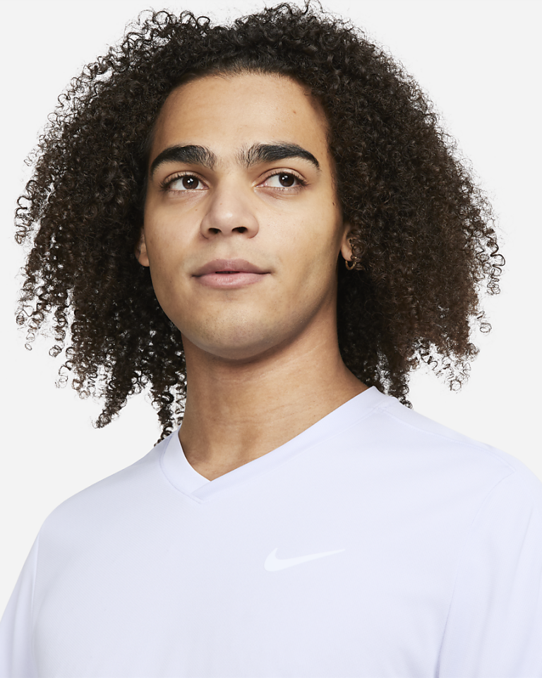 Nikecourt Dri-Fit Victory