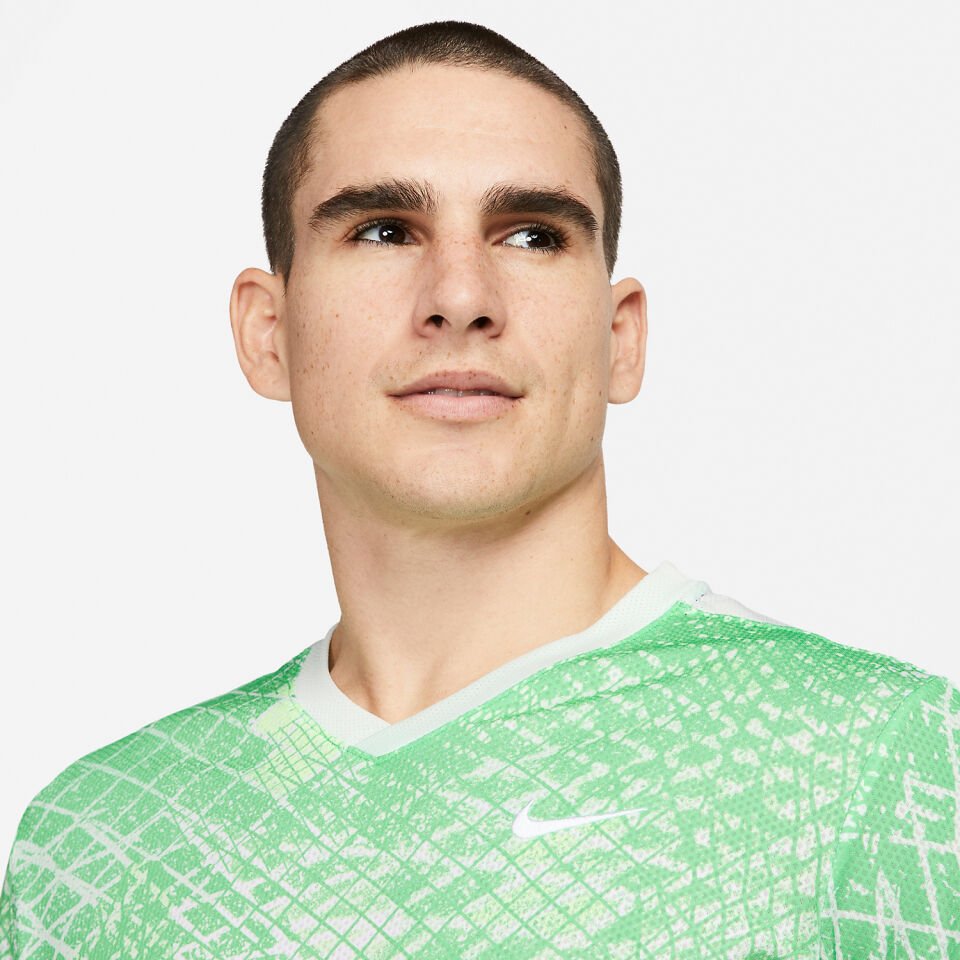 Nikecourt Dri-Fit Victory