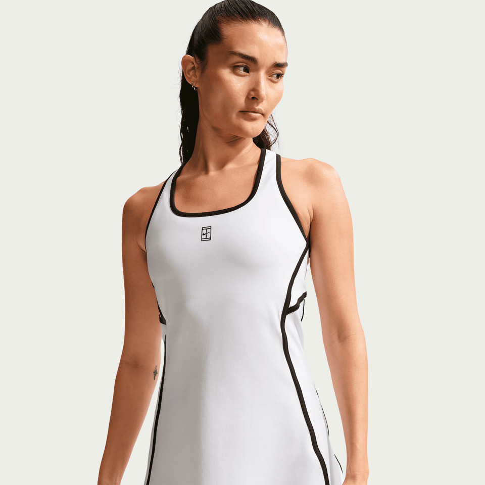 NikeCourt Advantage Dri-FIT Kadın Tenis Elbisesi