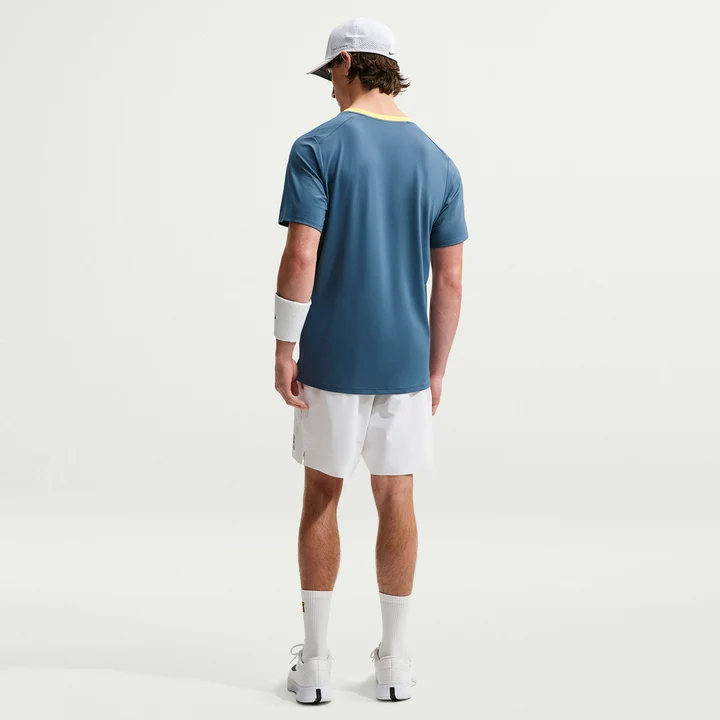 NikeCourt Advantage Erkek Tenis Tişörtü