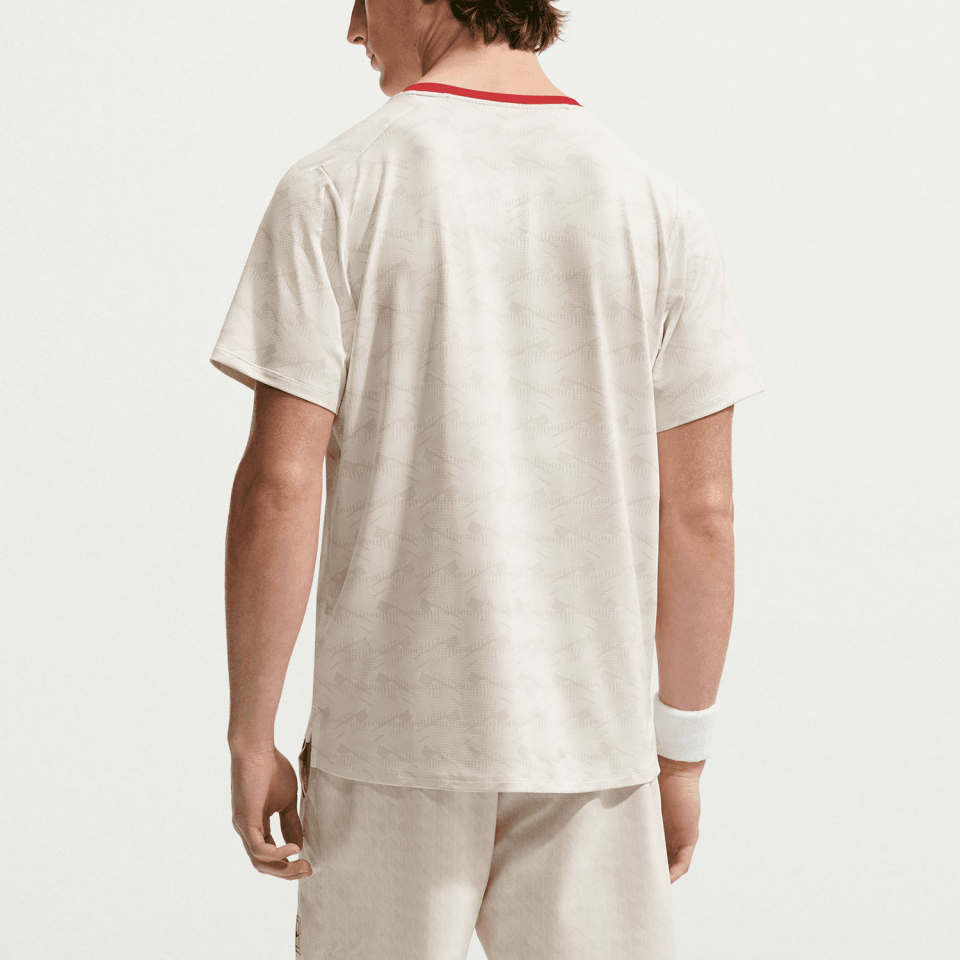 NikeCourt Advantage Dri-FIT Erkek Tenis Tişörtü