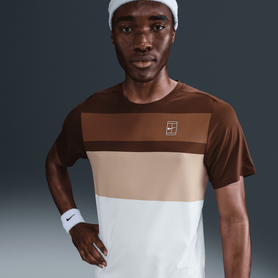 NikeCourt Advantage Erkek Tenis Üstü