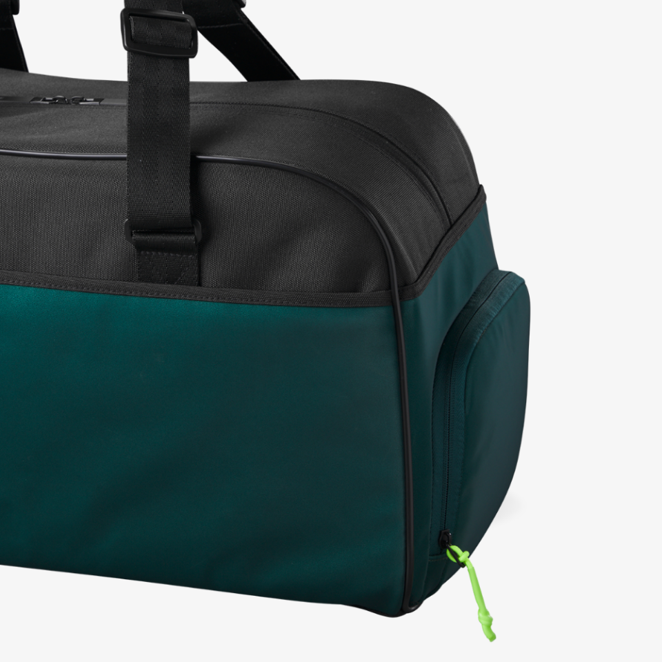 Wilson Blade V9 Super Tour Duffel Bag