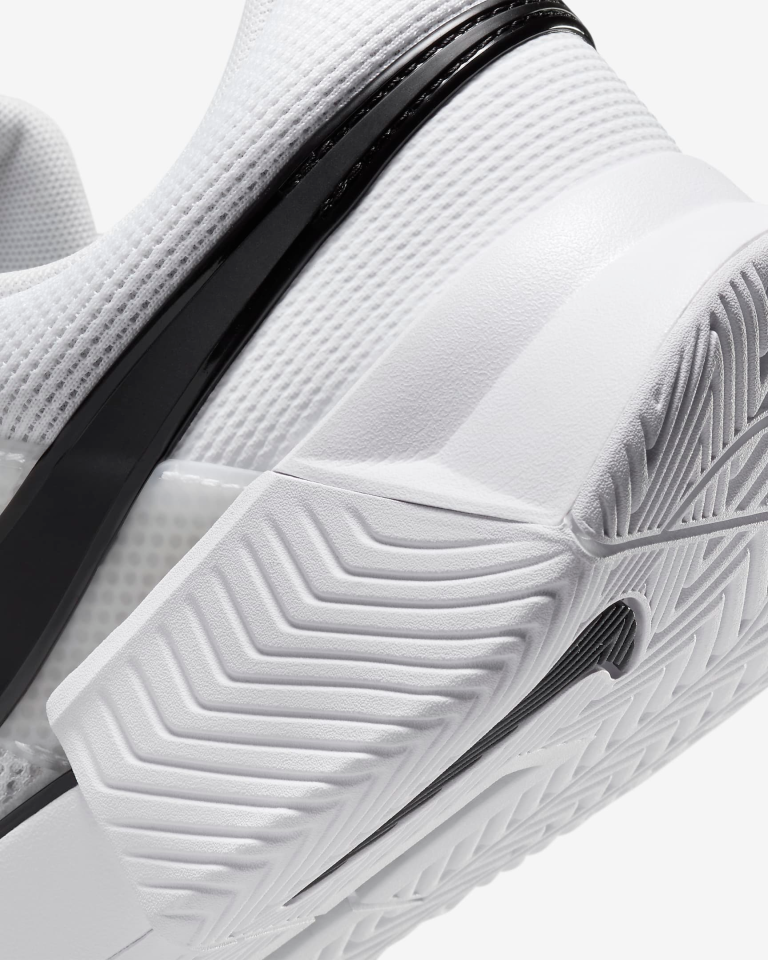 Nike Zoom GP Challenge 1 Sert Kort Erkek Tenis Ayakkabısı