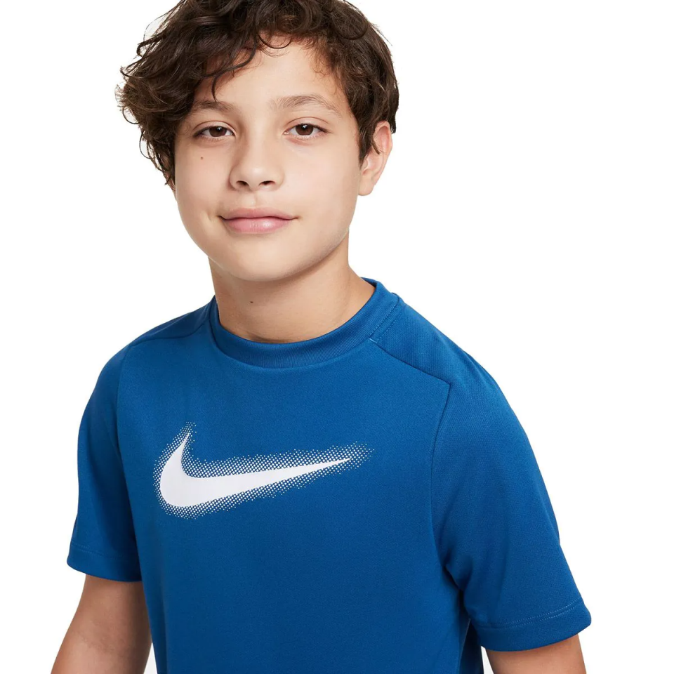 Nike Multi Dri-Fit Grafikli Genç Erkek Çocuk Antrenman Üstü
