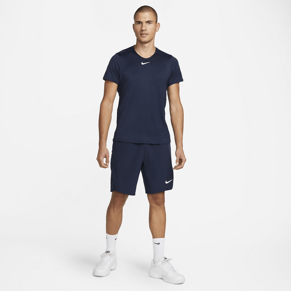 NikeCourt Dri-FIT Advantage Erkek Tenis Tişörtü