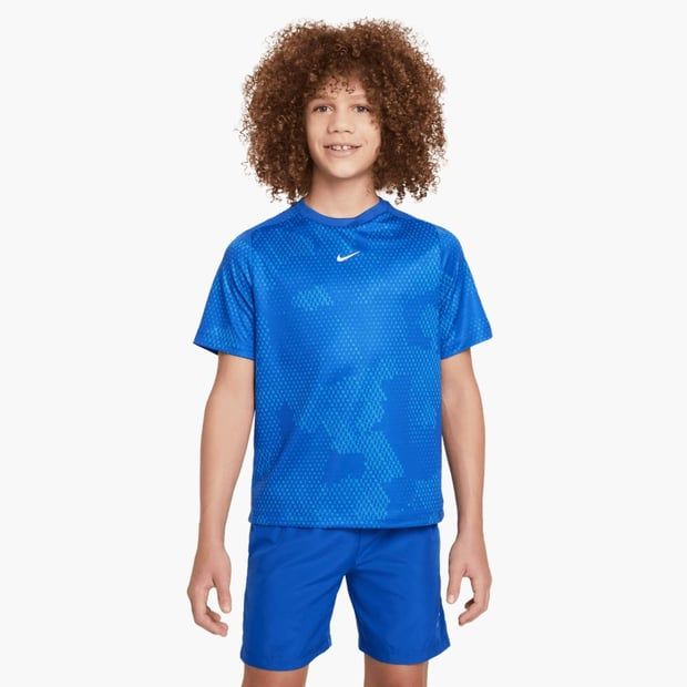 Nike Multi Dri-FIT Kısa Kollu Genç Erkek Çocuk T-Shirt