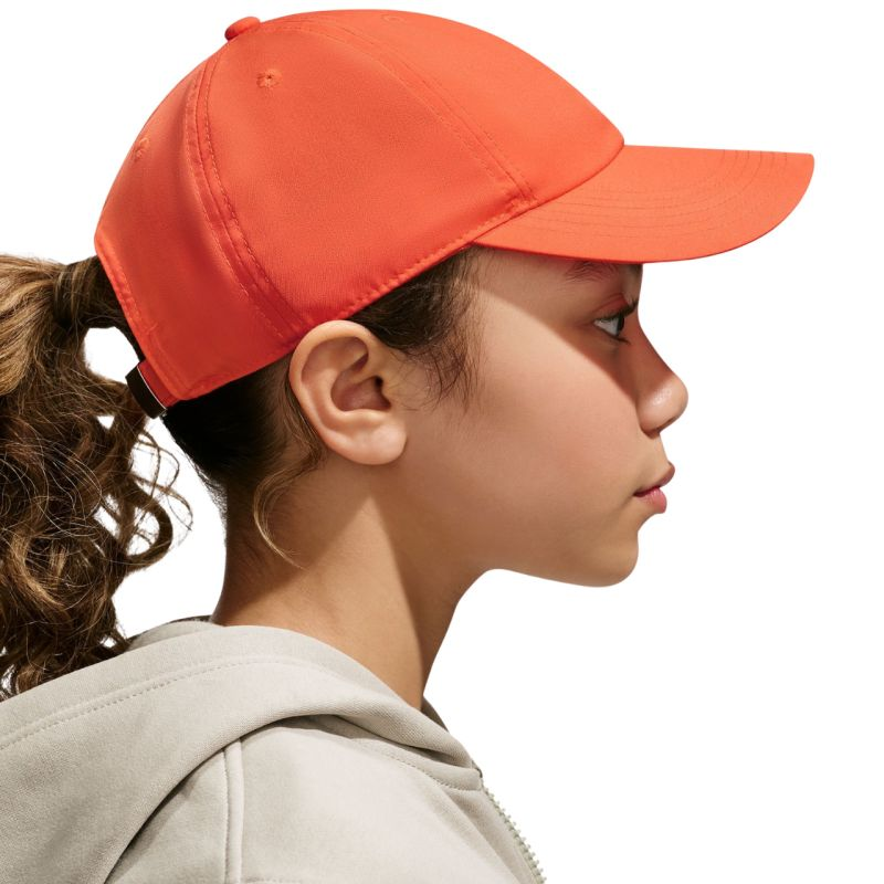 Nike Dri-FIT Club Yumuşak Metal Swoosh Çocuk Şapkası