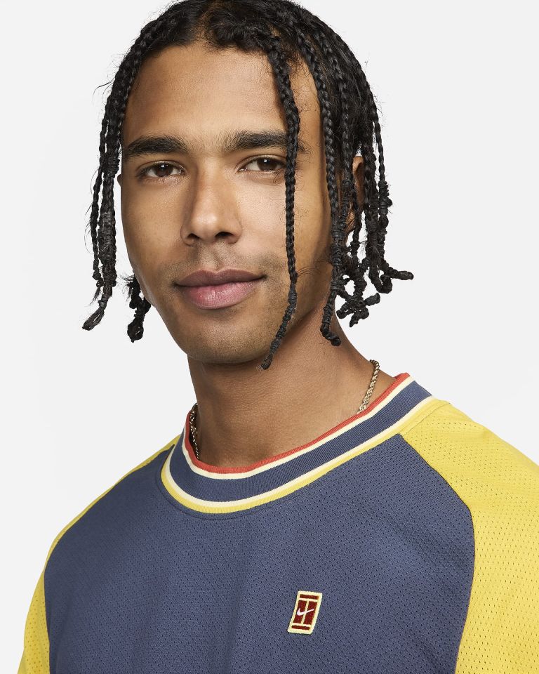 Nikecourt Heritage Kısa Kollu Erkek Tenis Üstü