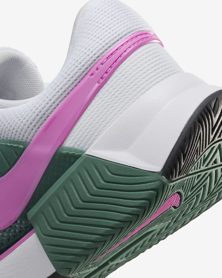 Nike Zoom Gp Challenge 1 Kadın Sert Zemin Tenis Ayakkabısı