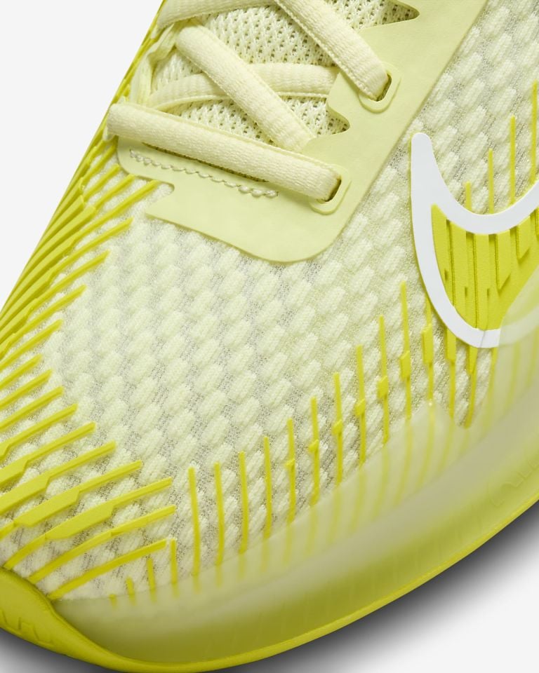 Nikecourt Air Zoom Vapor 11 Sert Kort Kadın Tenis Ayakkabısı