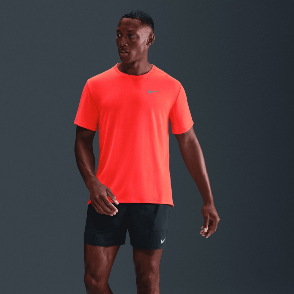 Dri-FIT Miler UV SS Erkek Tişört