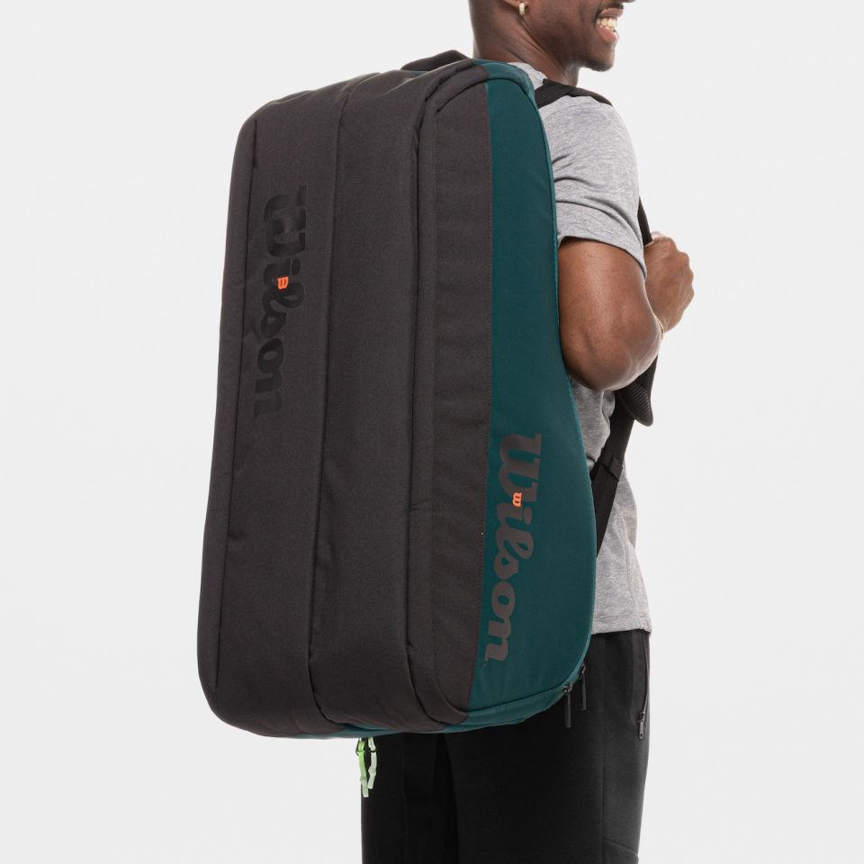 Wilson Blade V9 Super Tour 15 Raketli Tenis Çantası