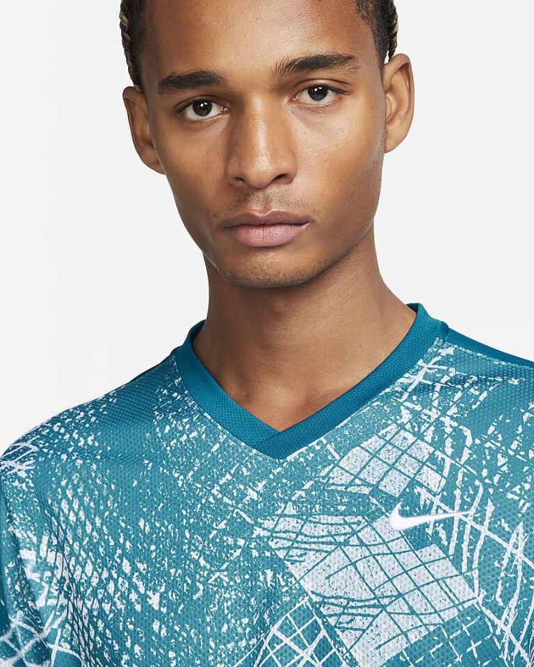 Nikecourt Dri-Fit Victory
